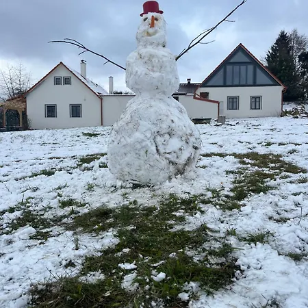 Radoun Nyaraló Jindřichŭv Hradec